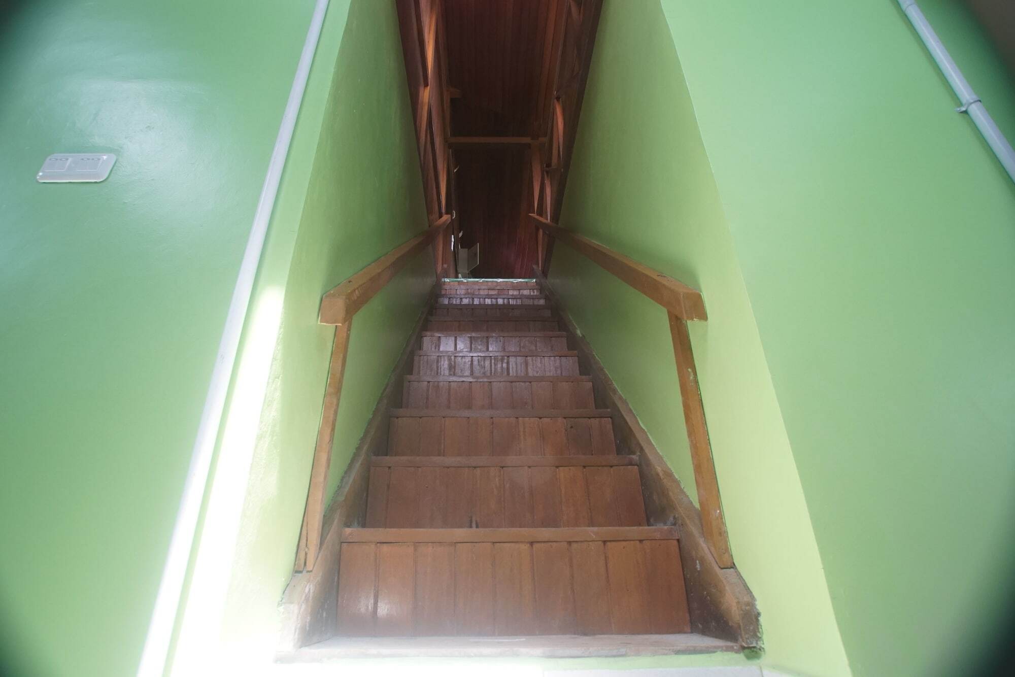 Hotel Rumah Kost Maple Winangun 2*