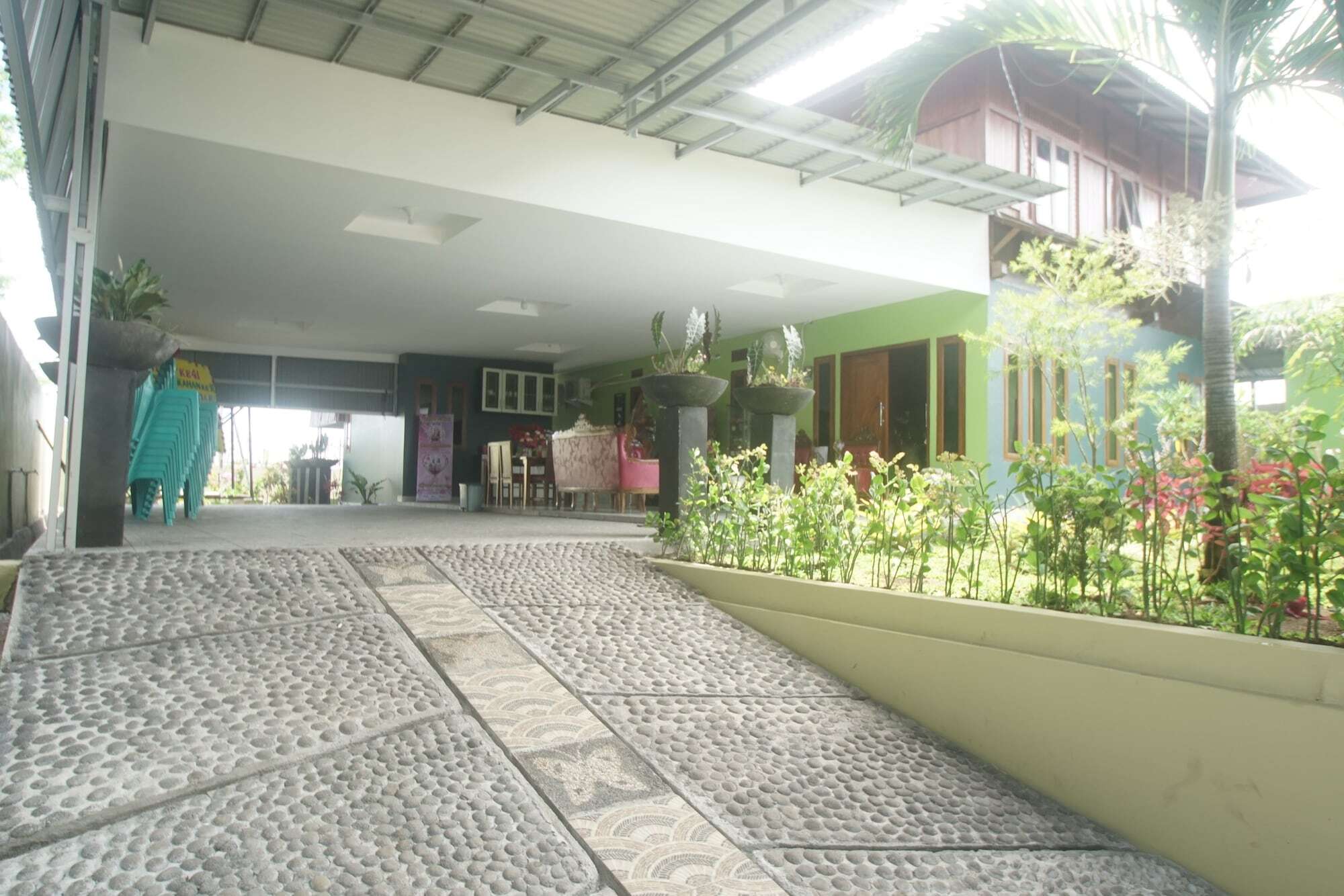 Hotel Rumah Kost Maple Winangun